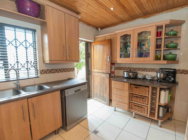 3 Bedroom Property for Sale in Algoa Park Eastern Cape